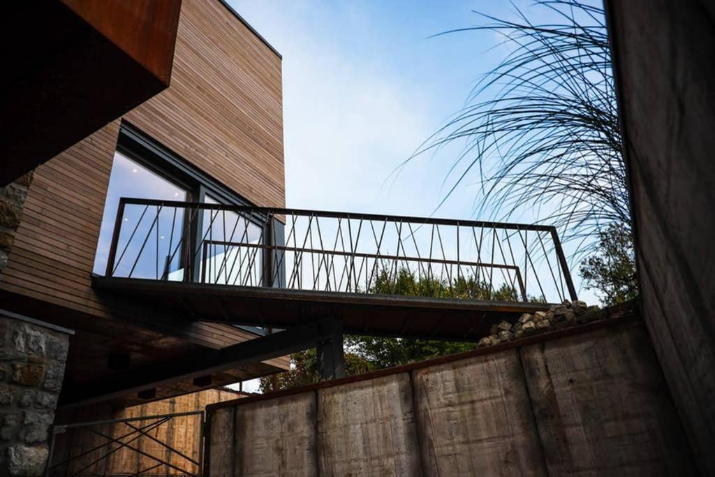 Amazon Corten Marche-en-Famenne Εξωτερικό φωτογραφία